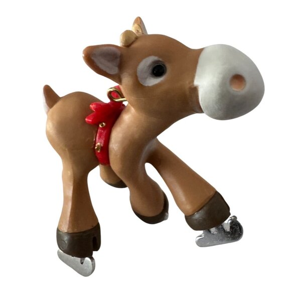 Hallmark Keepsake Ornament Merry Moose - Picture 1 of 3